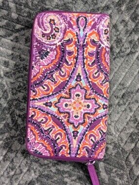 Vera Bradley RFID Georgia Clutch Wallet Dream Tapestry Purple Quilted Geometric
